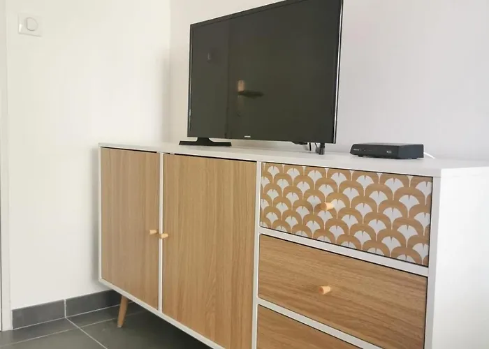 Cosy A La Grande-motte, Clim, Parking, Wi-fi, Au Calme Apartment La Grande-Motte